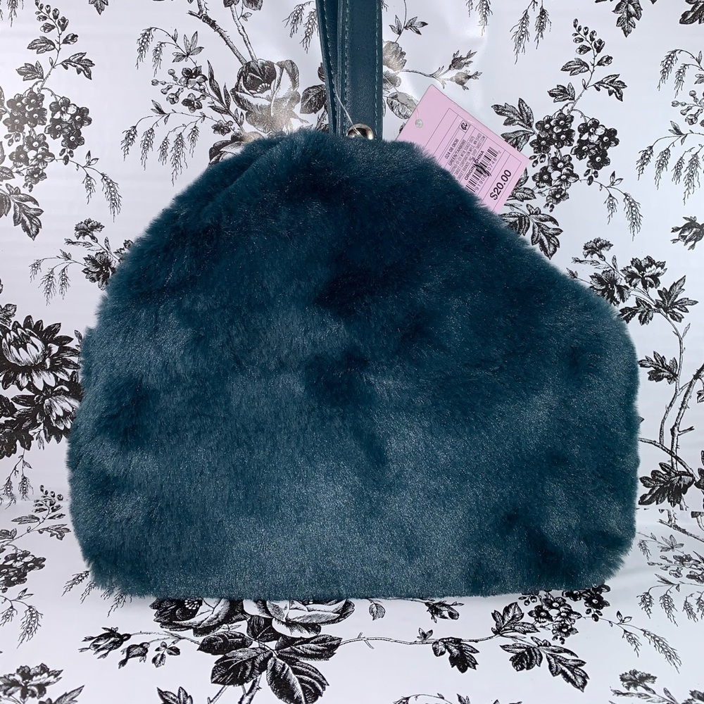 Target Wild Fable Green Faux Fur Wristlet/clutch